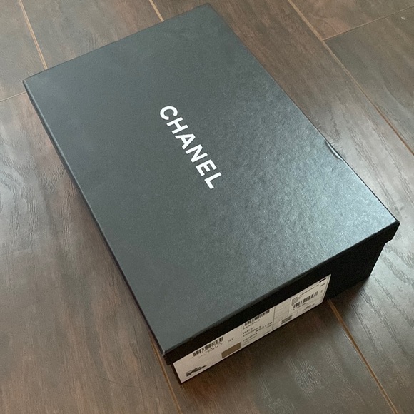 Chanel shoe box - Picture 1 of 5